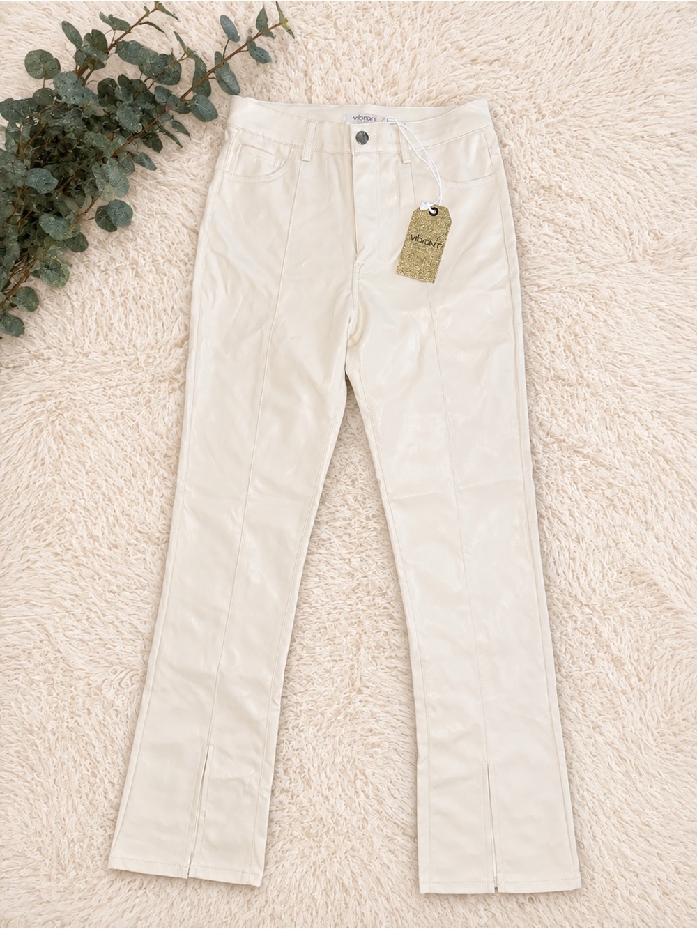New Vibrant Faux Leather Cream Pants Women’s High Waisted Wide Leg Size 7